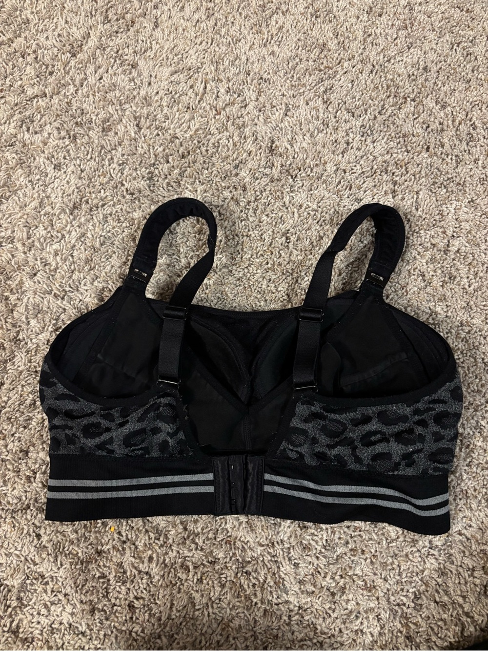 Maternity nursing/pumping bra - Picture 2 of 4